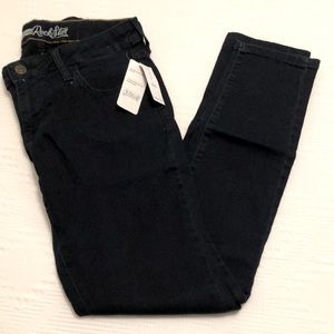 NWT Old Navy Rockstar jeans